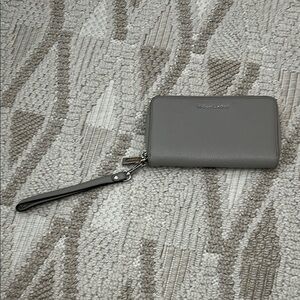 GOOD AS NEW Michael Kors Gray Wristlet Wallet